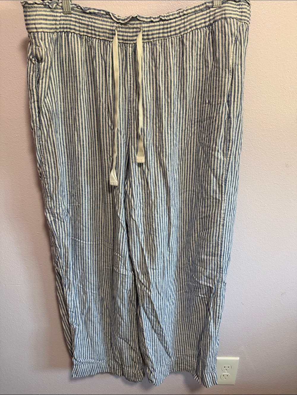 Lane Bryant Blue and White Vertical Stripe Pull on Wide Leg Pants Linen Blend - Picture 2 of 8